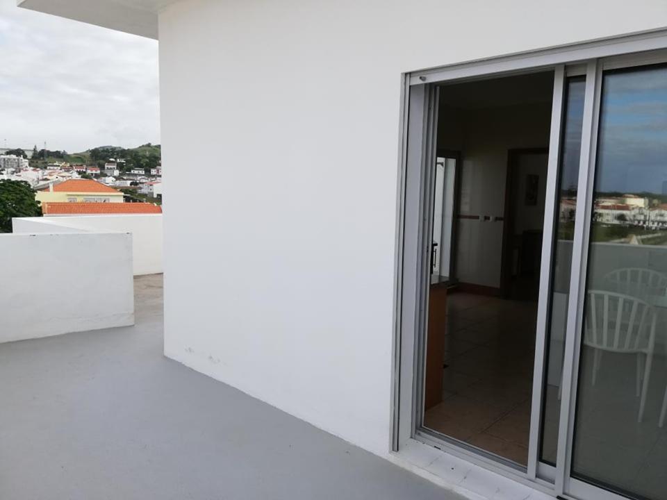 Azores Terrace T2 Apartment